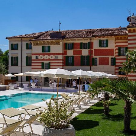 Boutique Hotel Villa Zoppi - Adults Only Colognola ai Colli Luaran gambar